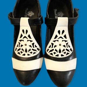 French Blu Women’s Vintage or Retro-Style Heels Sz 39 EU